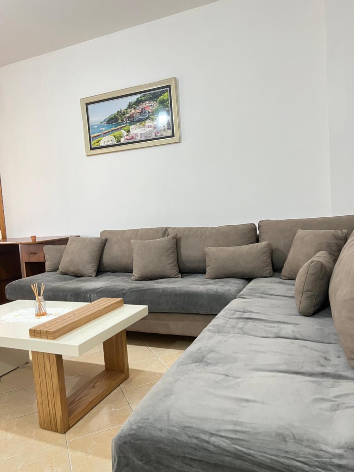 Dena For Rent Apartament *
