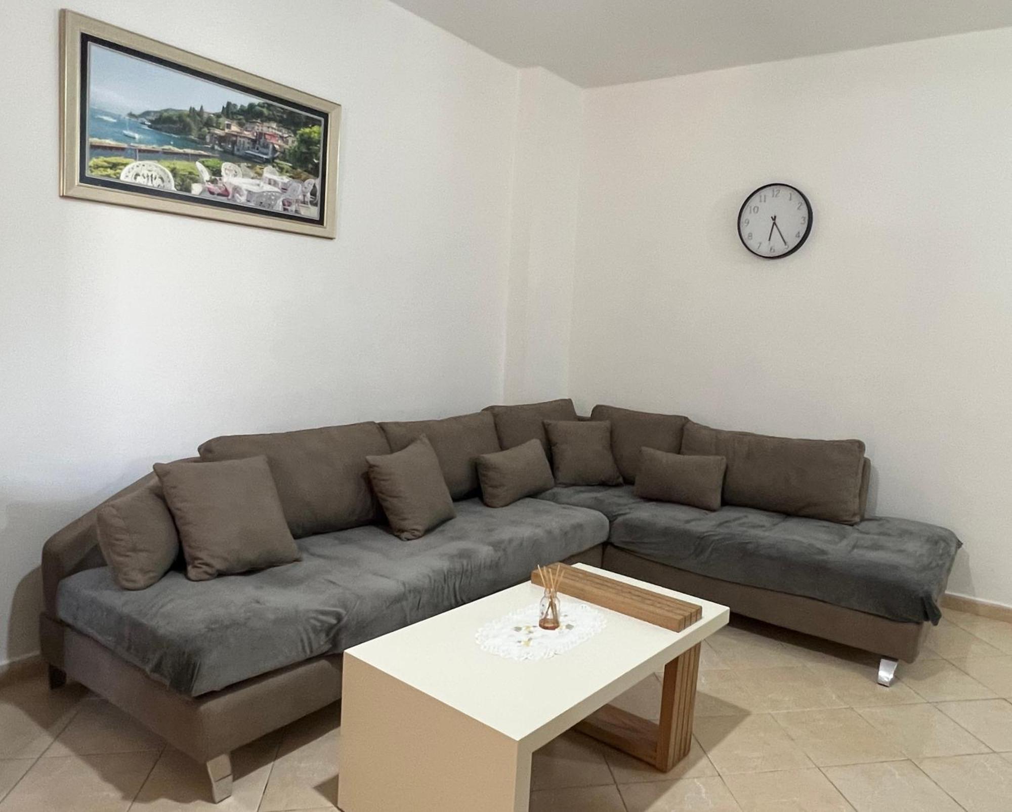 Apartament Dena For Rent