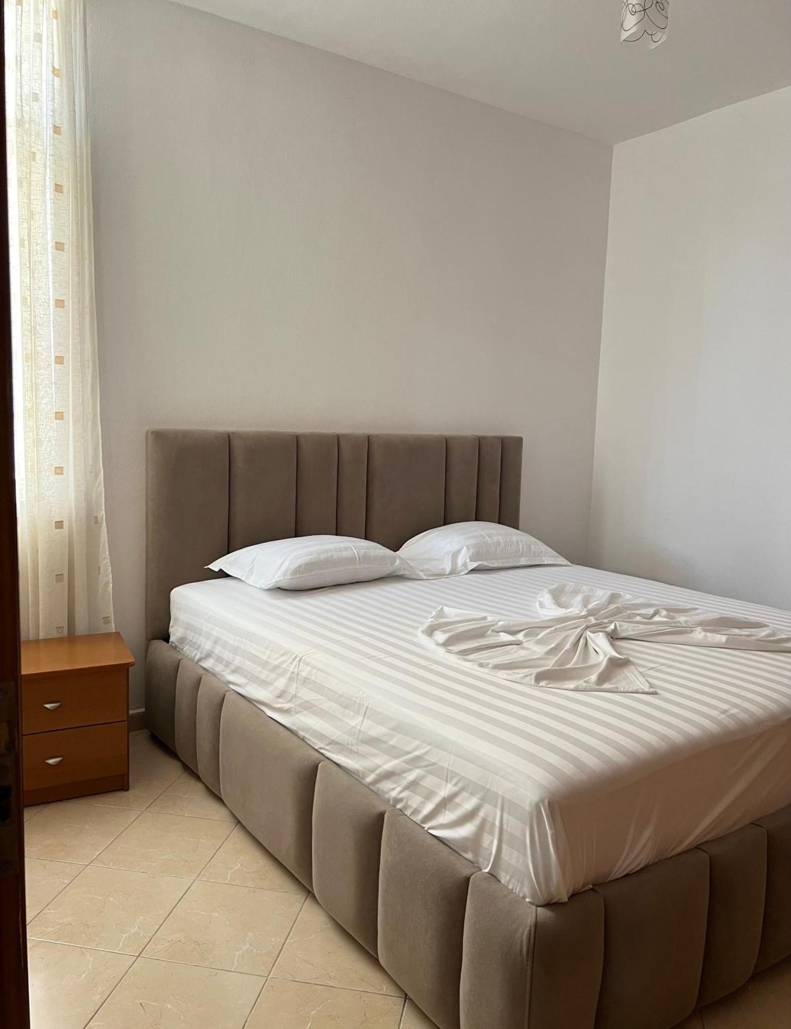 Apartament Dena For Rent Durrës